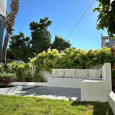 Apartamento Leos Apartments 1 With Garden Near To Beach Side