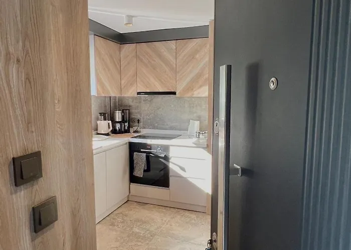 Leos Apart1 Apartman