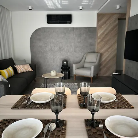 Apartament Leos Apart1 *