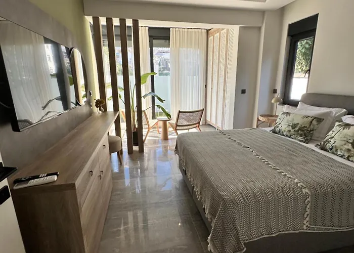 Leos Apart1 Apartamento Side